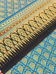 42" Cotton Printed in Thai Traditional Damask Style Sell by Yard - Picture 1 of 7