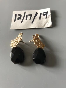Pendientes perforados negros vintage Goldtone - Imagen 1 de 3