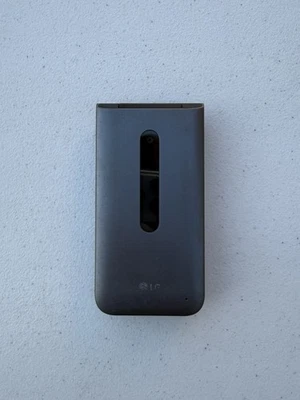 Teléfono móvil LG Classic Flip Wine 2 8 GB desbloqueado 4G LTE gris abatible Foto 1 de 4