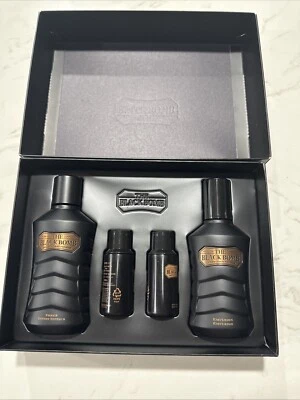 Avon Mission Complete The Black Bomb Set Especial Para Hombre - Juego de 4 Piezas en Caja de Regalo Foto 1 de 2
