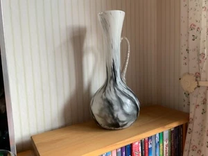 Große Glas Vase mit Henkel, 34 cm hoch schwarz weiß grau gemustert Vintage Retro - Bild 1 von 6