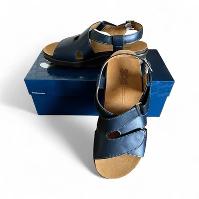 SAS Huggy Women's Sandal  ~ Color Navy ~ New In Box ~ Size 7 Medium - Image 1 of 4