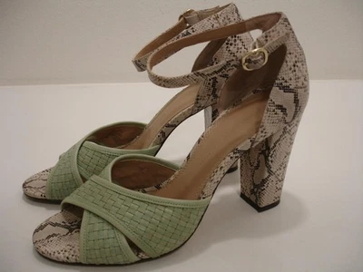Sandalias para mujer 9 M Banana Republic de cuero tejido verde piel de serpiente bomba tacón alto Foto 1 de 4