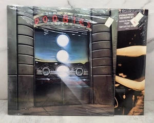 The Doobie Brothers Vinyl Record Bundle Best of Vol II and Farewell Tour - Picture 1 of 8