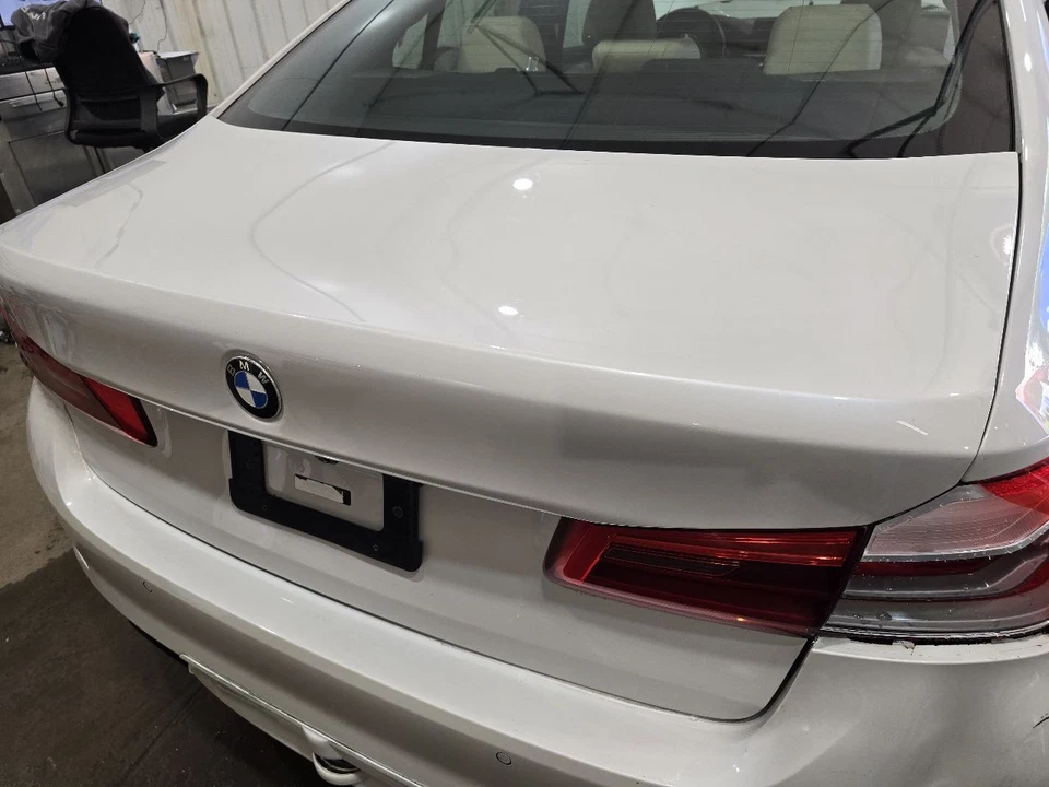 Cámara de visión trasera maletero/portón trasero compatible con BMW 530i 644542 17-20 Foto 1 de 4