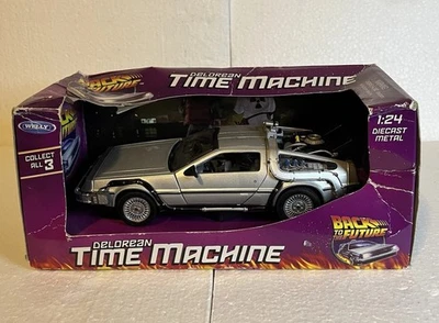 WELLY DeLorean Back to The Future Delorean Time Machine (Damaged Box) 1/24 New - Image 1 of 4