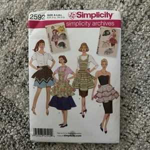 Vintage Style Full and Half Aprons from Simplicity Archives Pattern 2592 - Picture 1 of 3