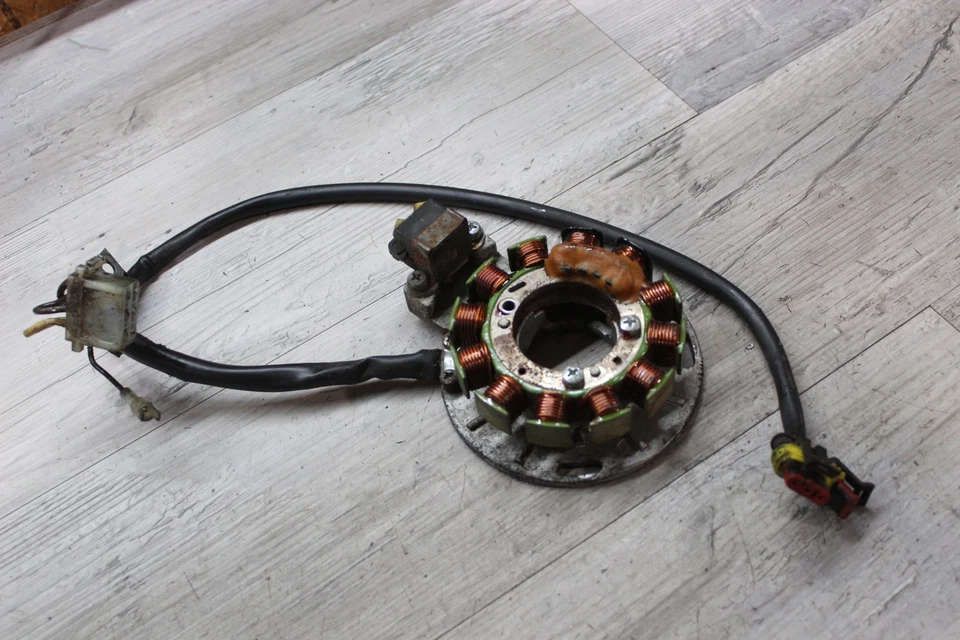 Alternador generador estator Polaris Rmk 700 1999 Magneto 4060213 Foto 1 de 4