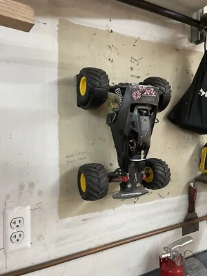 НАСТЕННЫЕ КРЮЧКИ ДЛЯ ДИСПЛЕЯ РАДИОУПРАВЛЯЕМЫХ БАГГИ. Подойдет практически для любой шины 3,8-4 дюйма - Изображение 1 из 4