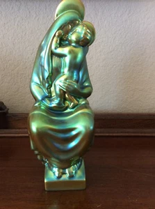 PORCELLANA ZSOLNAY EOZIN, MADONNA CON BAMBINO 12” - Foto 1 di 8