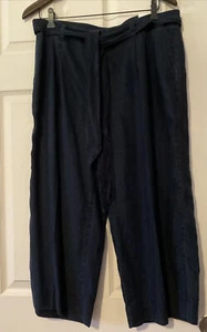 NWT The Platinum Crop Pants by Chico's Sz 1=US SZ M=8 Ink Navy Lyocell Denim 👀 - Picture 1 of 7