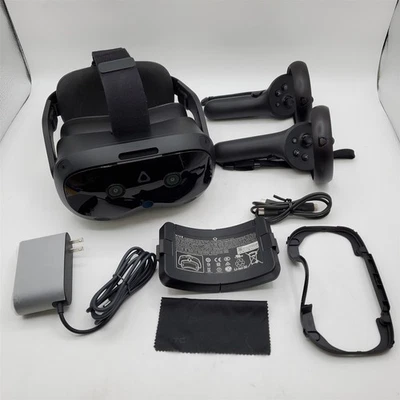 HTC Vive Focus Vision Mixed Reality and PC VR Headset+Controllers [99HAUM006-00] - Image 1 of 4