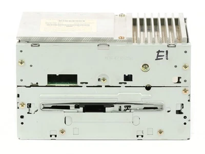 Nissan Titan AM 2006 radio FM de 6 discos reproductor de disco compacto pieza 28185ZH60A fabricante de equipos originales Foto 1 de 4