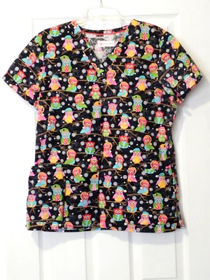 White Cross Women's Size M V-Neck SS Winter-Owls Multi Color Top-Style 617WTW - Image 1 of 2