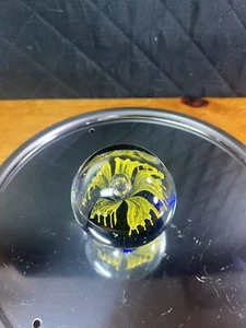 Murano Glass Paperweight Yellow/ Blue Flower Bubbles Label Hand Blown Vtg Globe - Picture 1 of 9