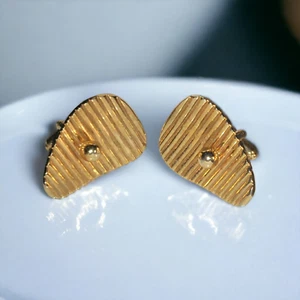 Cufflinks, Large Ribbed Metal Triangular Concave Gold Tone (D107) - Picture 1 of 6
