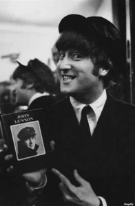 JOHN LENNON (BEATLES) FRANZÖSISCH IN EIGENEM SCHREIBEN PROMO-POSTKARTE - Bild 1 von 1