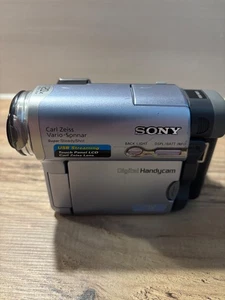 Sony Handycam DCR-TRV14E Handheld MiniDV Camcorder Silver Tested - Picture 1 of 13