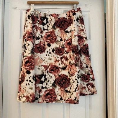 FALDA FLORAL CHRISTOPHER BANKS, TALLA 12, ALGODÓN Y SPANDEX Foto 1 de 4