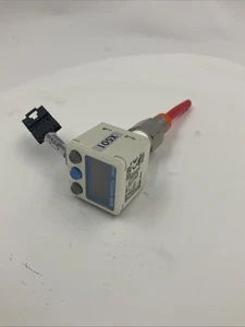 SMC ZSE80F-N02-T PRESSURE kPa SWITCH SUP. VOL 12-24VDC CLASS2 205mA - Picture 1 of 5