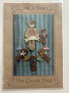 The Chook Shed - Luv u Bears Patchwork Wall Hanger Sew Pattern Vintage Craft - Foto 1 di 5