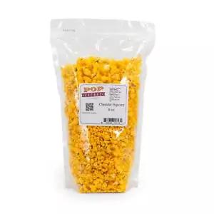 Palomitas de maíz cheddar | 8 oz. | Palomitas de maíz recubiertas de queso cheddar rico | De origen local | - Imagen 1 de 3