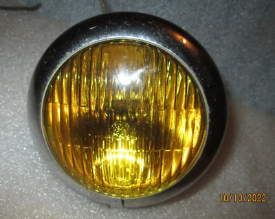 RARE VINTAGE S & M LAMP CO. NO. 470 AMBER FOG LIGHT DRIVING LAMP OEM ONE ONLY - Image 1 of 4