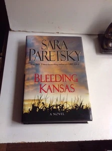 SARA PARETSKY HC/DJ 1st Edition Signed "BLEEDING KANSAS" - Picture 1 of 7