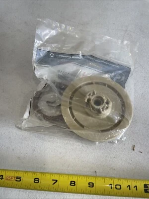 GENUINE OEM MTD CUB CADET TROY BILT 951-10319 Recoil Spring Pulley - Image 1 of 4