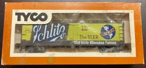 TYCO HO #355A : 300 - 40' Billboard Reefer Car - Schlitz Beer - Picture 1 of 8