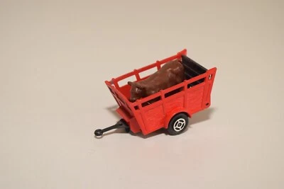 RIMORCHIO MAJORETTE V 1:60 ROSSO CON BULL OTTIME CONDIZIONI - Immagine 1 di 4