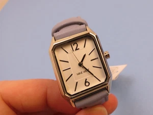 Orologio da polso con cinturino viola chiaro Nine West - Foto 1 di 6