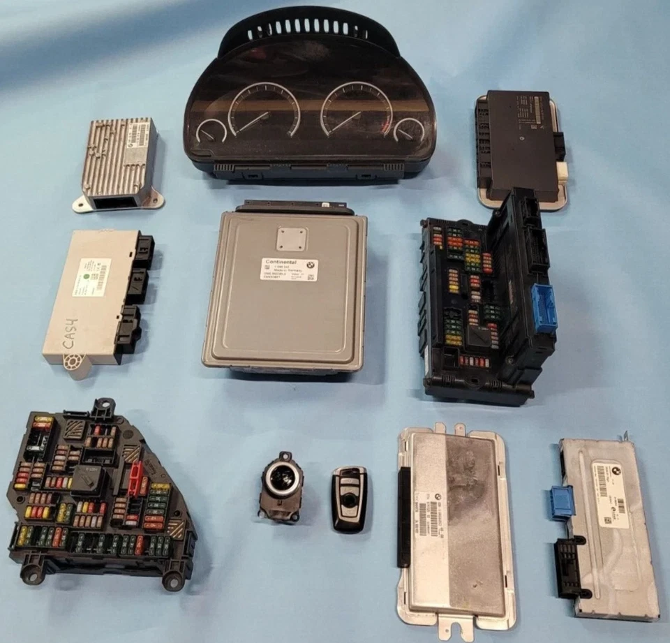 2009-2012 BMW 750i 750Li N63 ECM, CAS4, Key Fob, Ignition, Full Module Set - Image 1 of 4