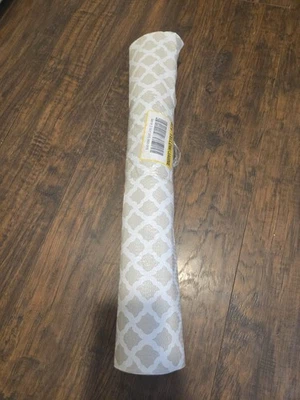 Revestimiento de cajón de estante con agarre de contacto Foto 1 de 2