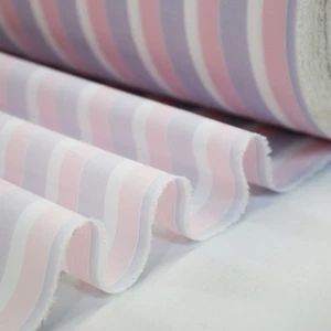 LILA / PFIRSICHSTREIFEN DRUCK POLYBAUMWOLLE STOFF KLEIDUNG MODE NÄHEN - Bild 1 von 2