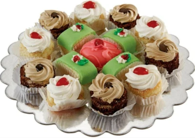 (12-PACK) WILTON 2104-1165 14" SILVER FOIL CAKE PLATTERS *D8 - Imagem 1 de 2