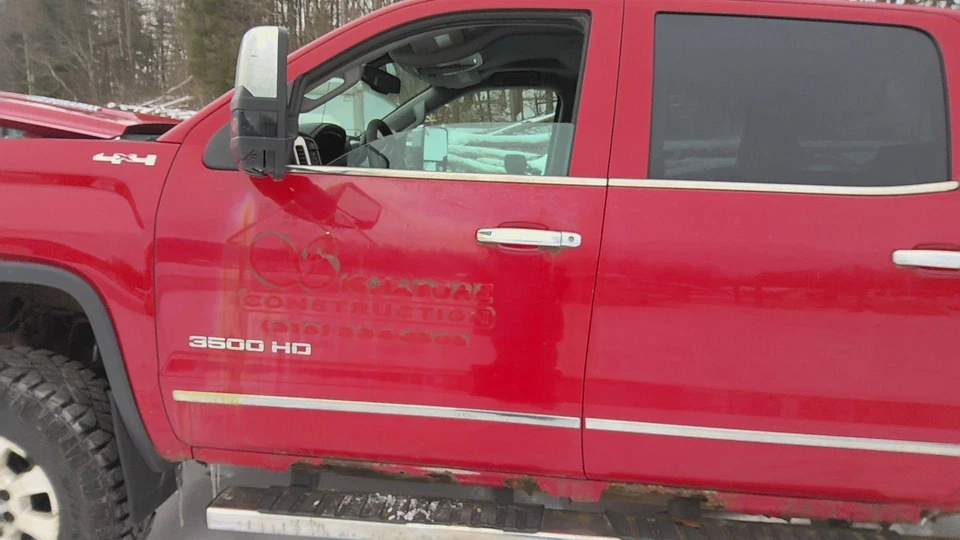 15 GMC SIERRA 3500 PICKUP Crew Cab Driver Front Doorfire Red - Image 1 of 3