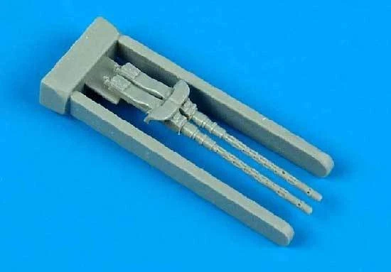 Aires Tedesco 7,92Mm Gmg 81Z Armi Da Bordo 1:32 Heinkel Junkers Zwilling 81 Z - Immagine 1 di 1