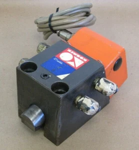 KOSMEK MODEL 25M4R-Z003 HYDRAULIC UNIT, FROM NISSEI FS120, ITEM A - Picture 1 of 5