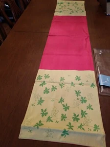 Table Runner 13" x 60" Silk Danica Now Designs Bon Bon Petal * New * India - Bild 1 von 7