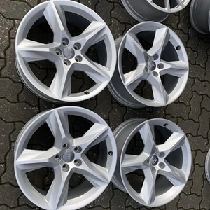 Original Felgensatz Audi Q7 in 8x19 ET28 4M0601025F - Bild 1 von 6