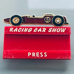 1965 RACING CAR SHOW OLIMPIA LONDRES INSIGNIA DE PRENSA ORIGINAL PASE PLÁSTICO OLIMPIA - Imagen 1 de 3