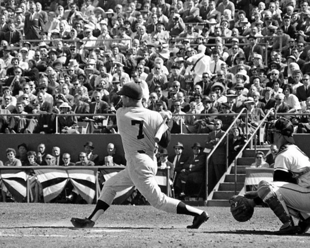 New York Yankees MICKEY MANTLE Glossy 8x10 Photo Baseball Swing Print Poster  - Image 1 of 1