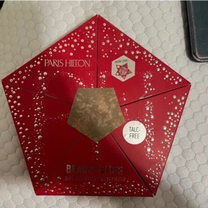 Paris Hilton- Beauty Bliss Red Makeup Palette - Picture 1 of 4