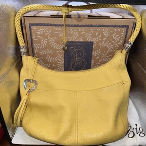 Borsa a mano Brighton Barbados gialla in pelle ciottolata con tracolla intrecciata con scatola - Foto 1 di 11
