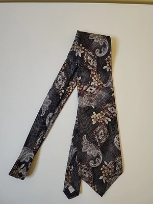 417 от Van Heusen мужской галстук галстук шелк цветочный лоскутное одеяло узор сделано в США 4x58" - Изображение 1 из 3