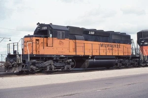 JJ Original Slide MILW Milwaukee Road SD40-2 #189 - Bensenville IL 1979 - Picture 1 of 1