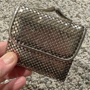 WHITING & DAVIS SILVER ALUMINUM MESH Change Purse SNAP VTG - Picture 1 of 8