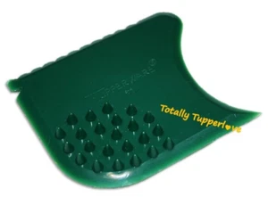 Tupperware Scrape Em All Multipurpose Kitchen Gadget Scraper Scrubber Green - Picture 1 of 2