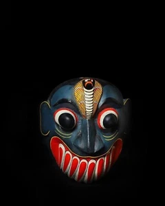 Unique Handcrafted 4 inch Wooden Cobra Devil Mask from Sri Lanka | Traditional - Picture 1 of 1